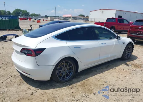 2018 Tesla Model 3 Long Range/Mid Range из США, поврежденный, VIN 5YJ3E1EA6JF023078